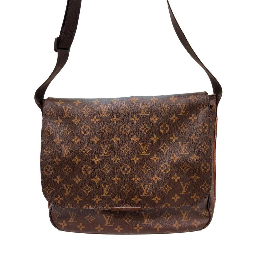 LOUIS VUITTON Messenger Bobour Monogram